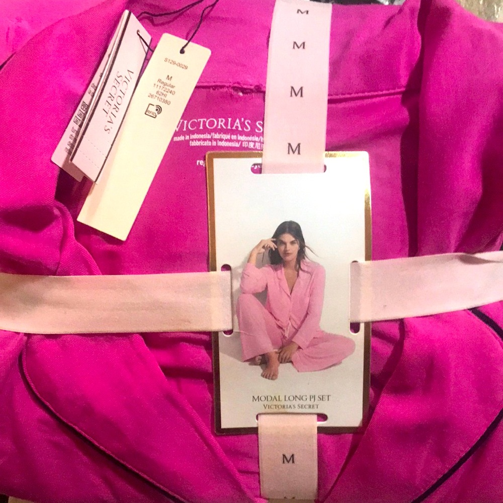 Brand new Victoria’s Secret medulla long PJ set